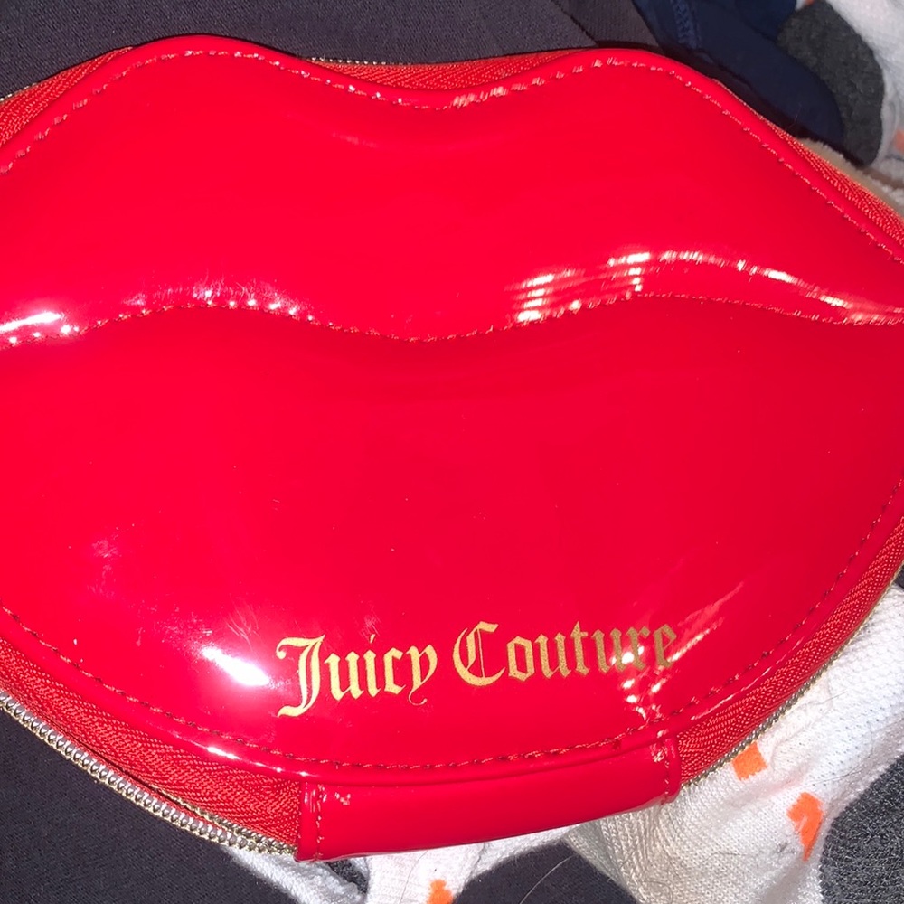 Final! Nwot Juicy Couture Kissable Red Lips Cosmetic Bag/Purse /Jewelry Holder!! View 2